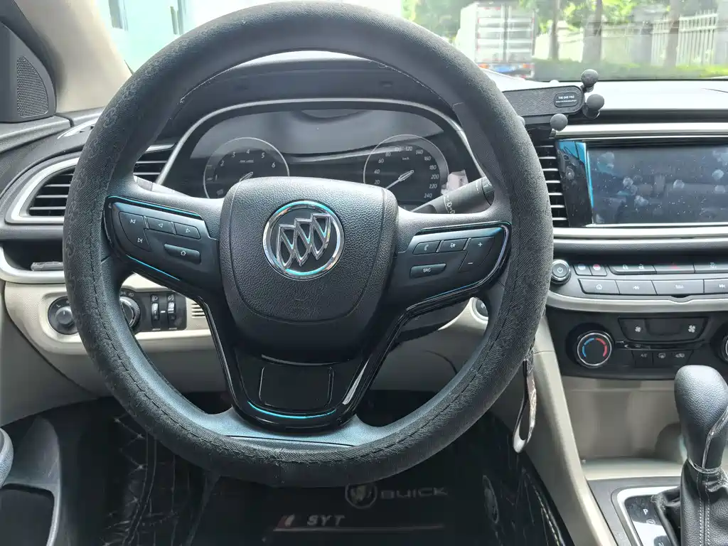 Buick Excelle — миниатюра 11