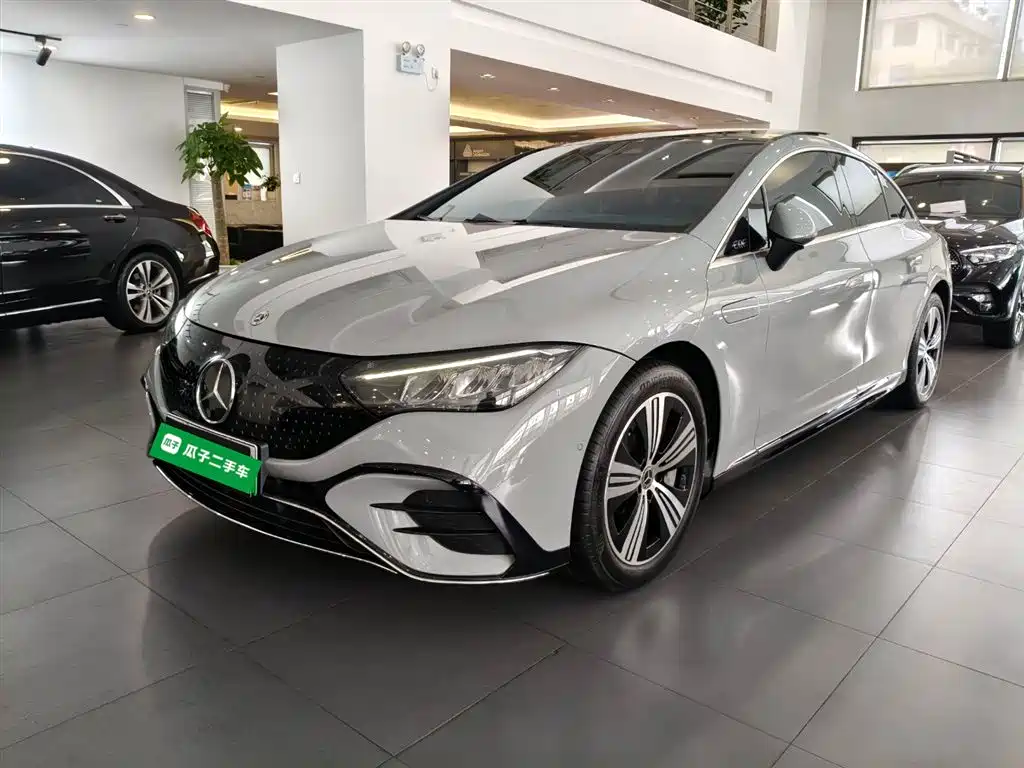 Mercedes-Benz EQE 2025