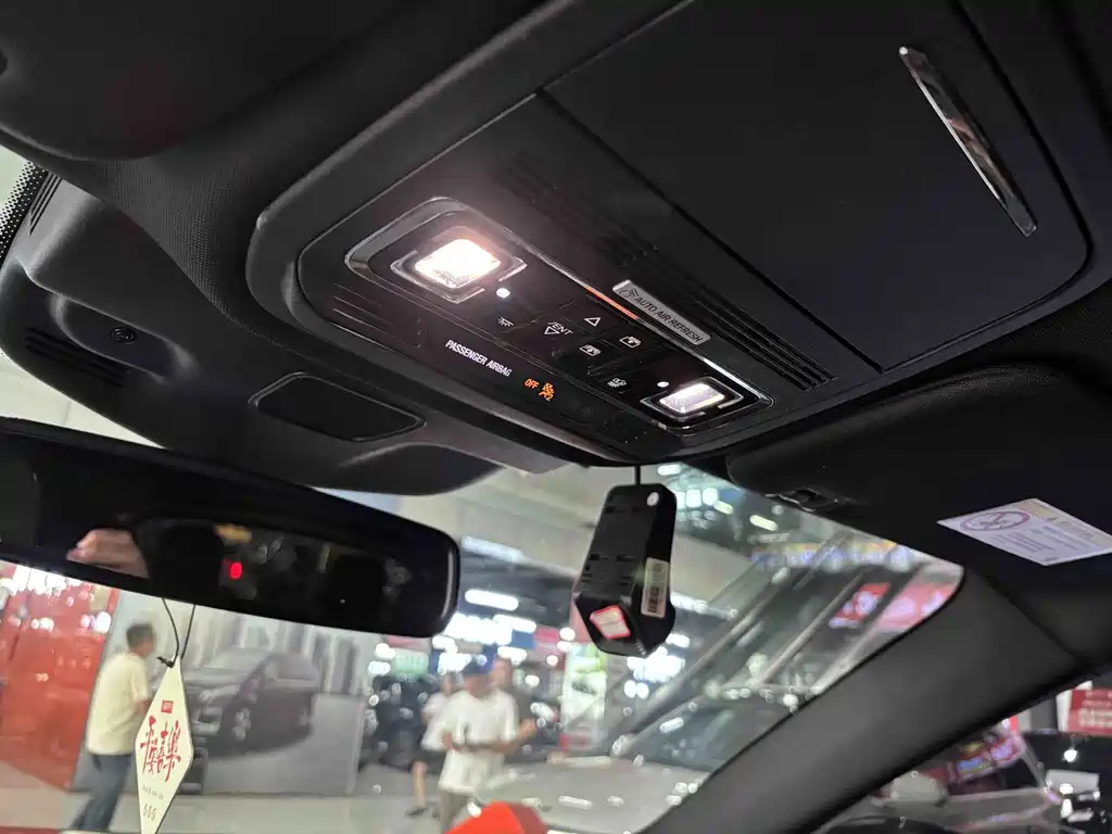 Lincoln Aviator — миниатюра 13
