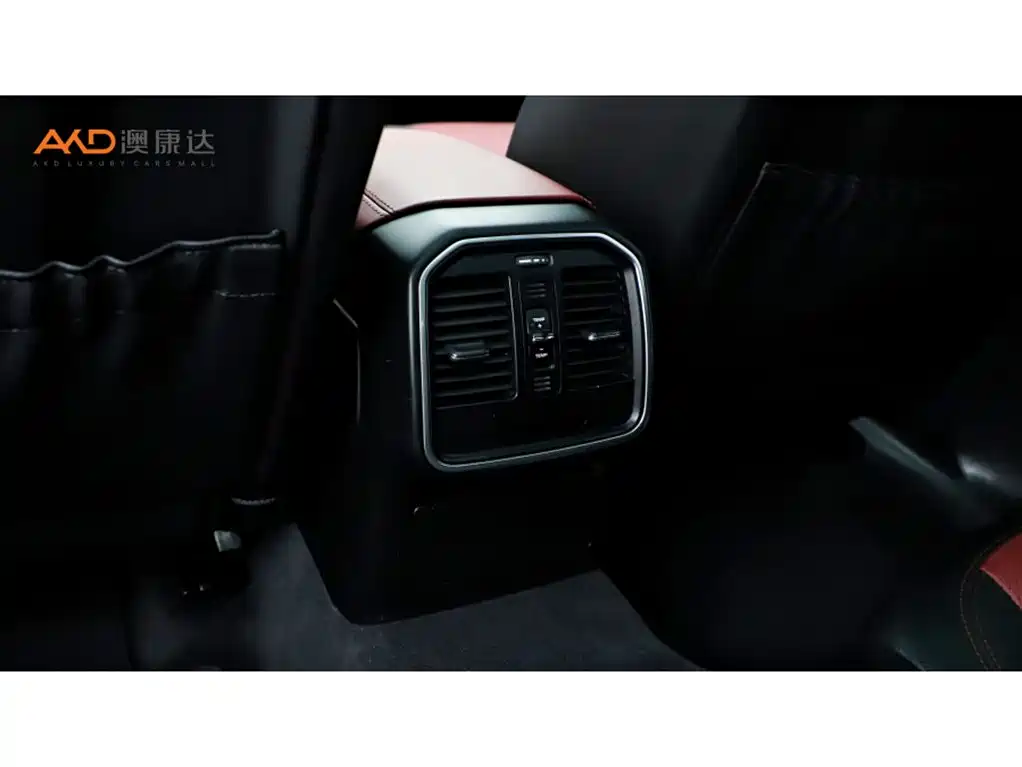 Porsche Macan — миниатюра 9