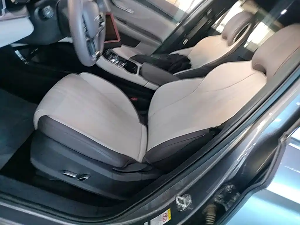 BYD PLUS New Energy — миниатюра 15