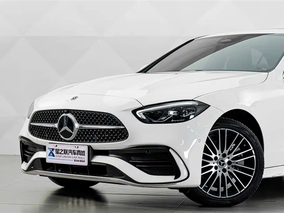 Mercedes-Benz C-Class — миниатюра 3