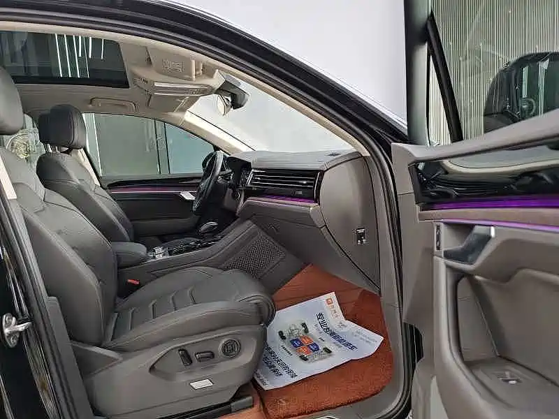 Volkswagen Touareg — миниатюра 20