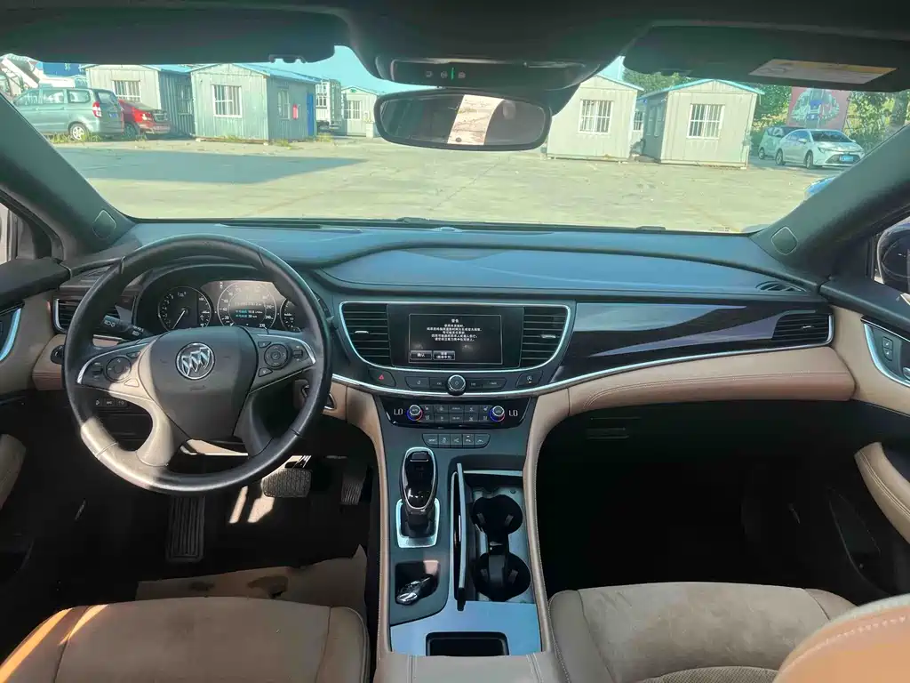 Buick LaCrosse — миниатюра 4