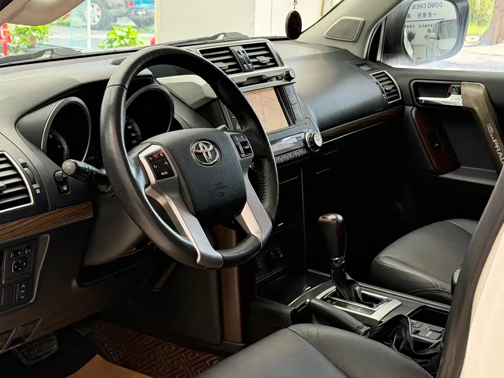 Toyota Prado — миниатюра 5