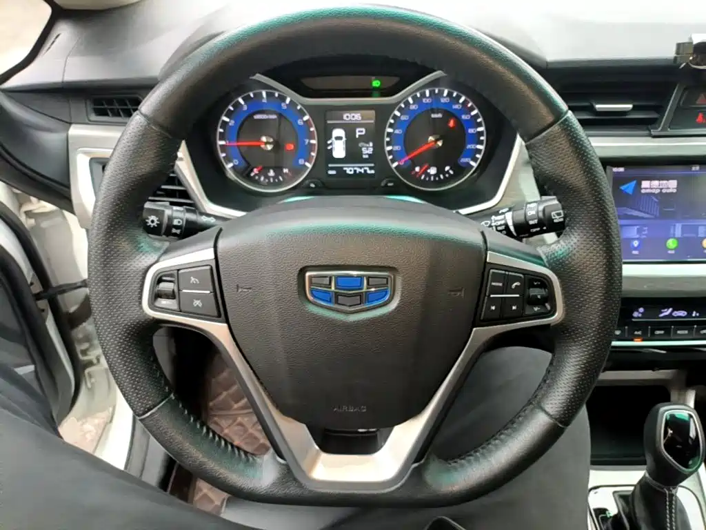 Geely Vision X3 — миниатюра 11