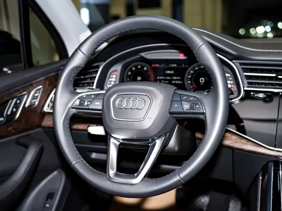 Audi Q7 — миниатюра 15