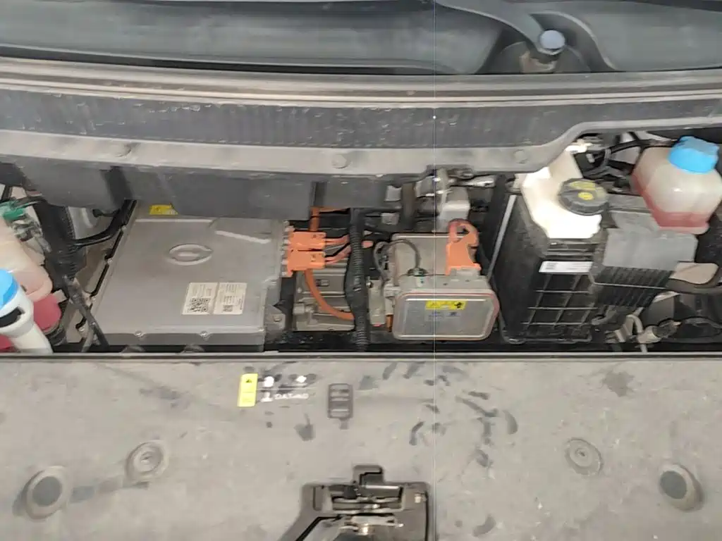 Aion AION Y — миниатюра 20