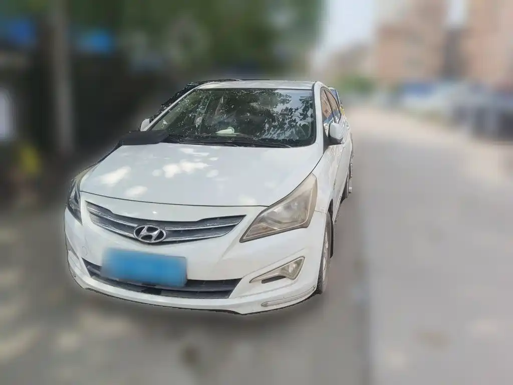 Hyundai Verna — миниатюра 2