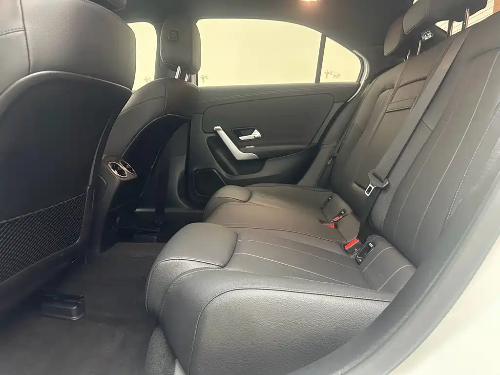 Mercedes-Benz A-Class — миниатюра 19