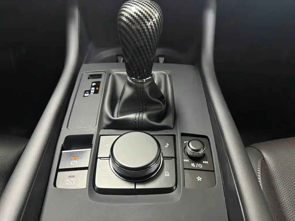 Mazda 3 Axela — миниатюра 15