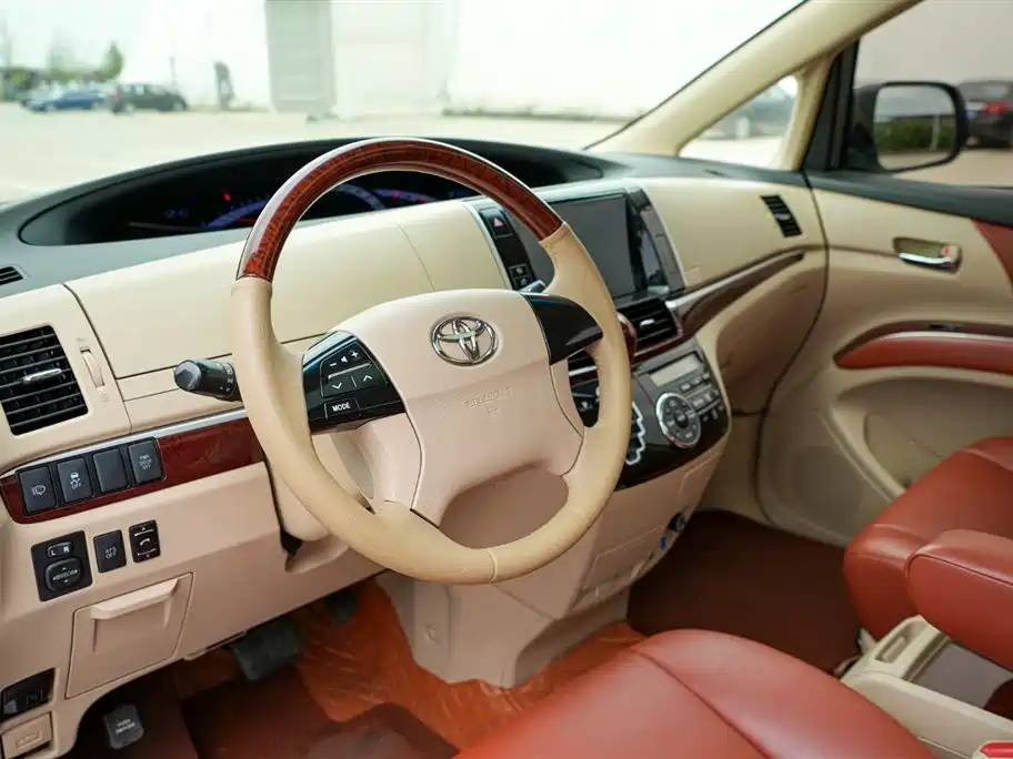 Toyota Previa 2016 2.4L AT