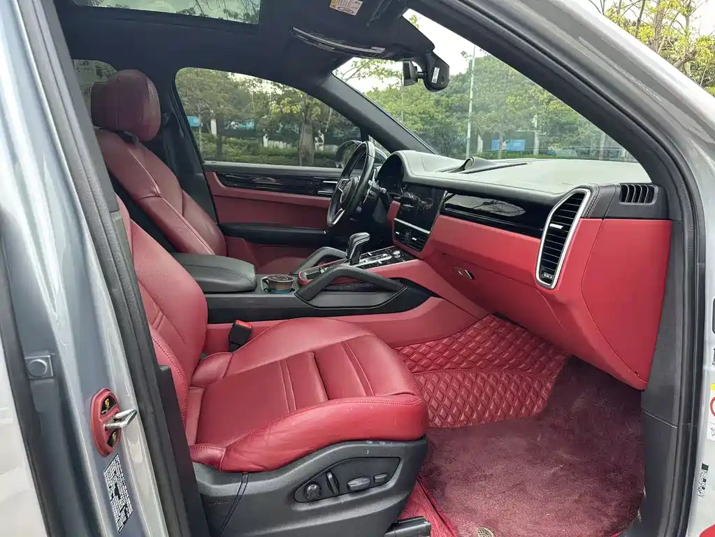 Porsche Cayenne Hybrid — миниатюра 10