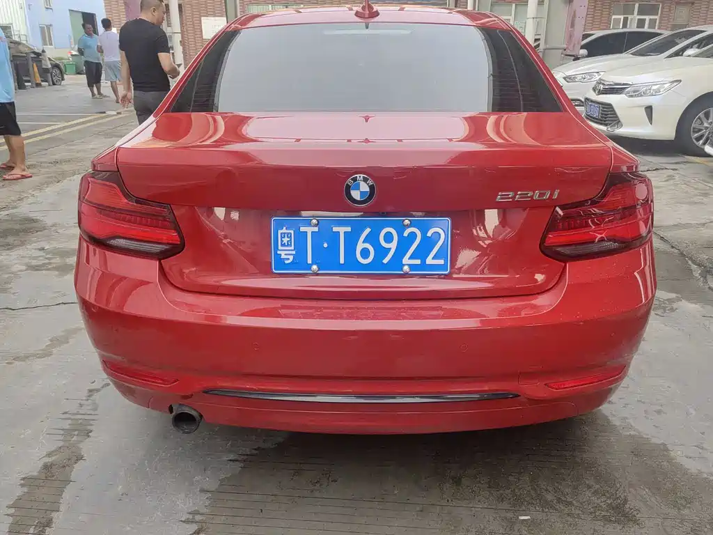 BMW 2 Series (Import) 220i Sport Design Package, фото 4