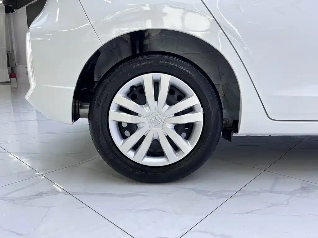 Honda Fit — миниатюра 17