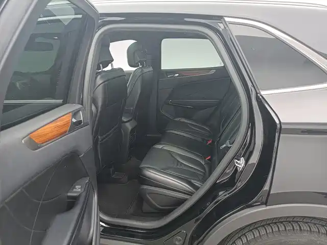 Lincoln MKC — миниатюра 9