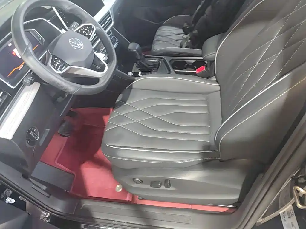 Volkswagen Tiguan L — миниатюра 15