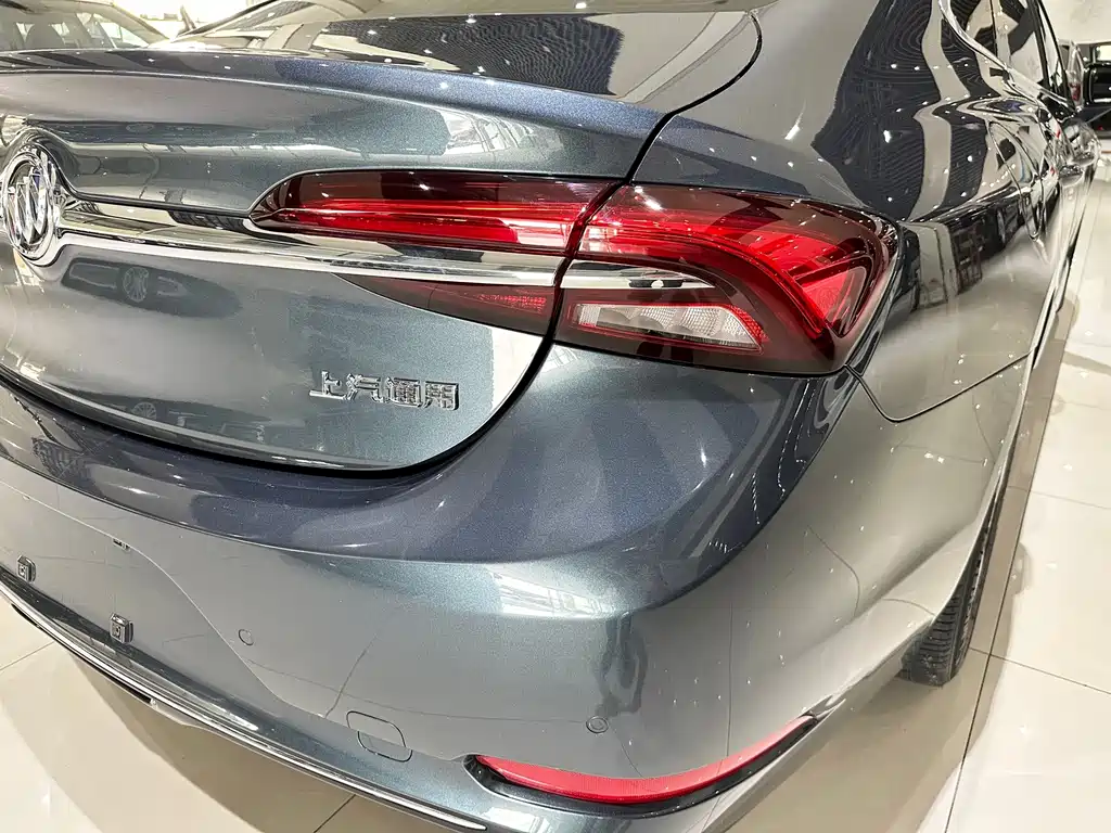 Buick LaCrosse — миниатюра 9