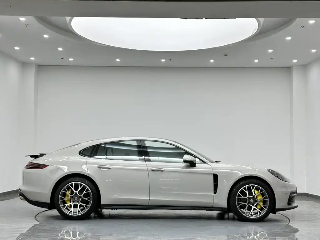 Porsche Panamera — миниатюра 5