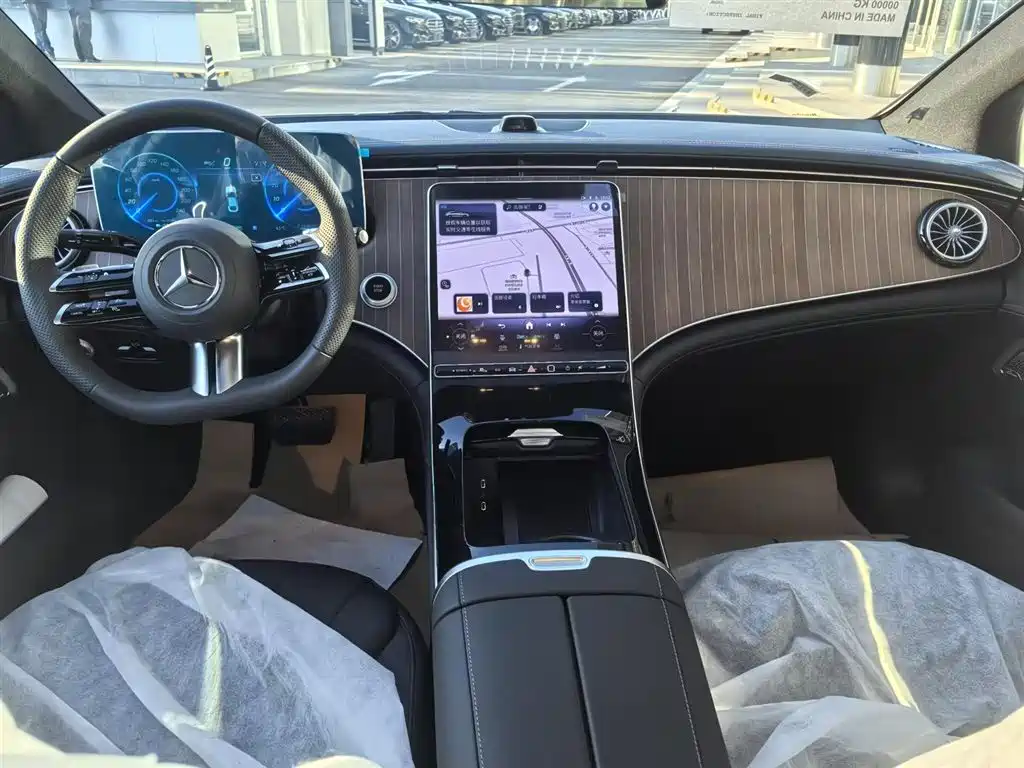 Mercedes-Benz EQE 2025 500 4MATIC