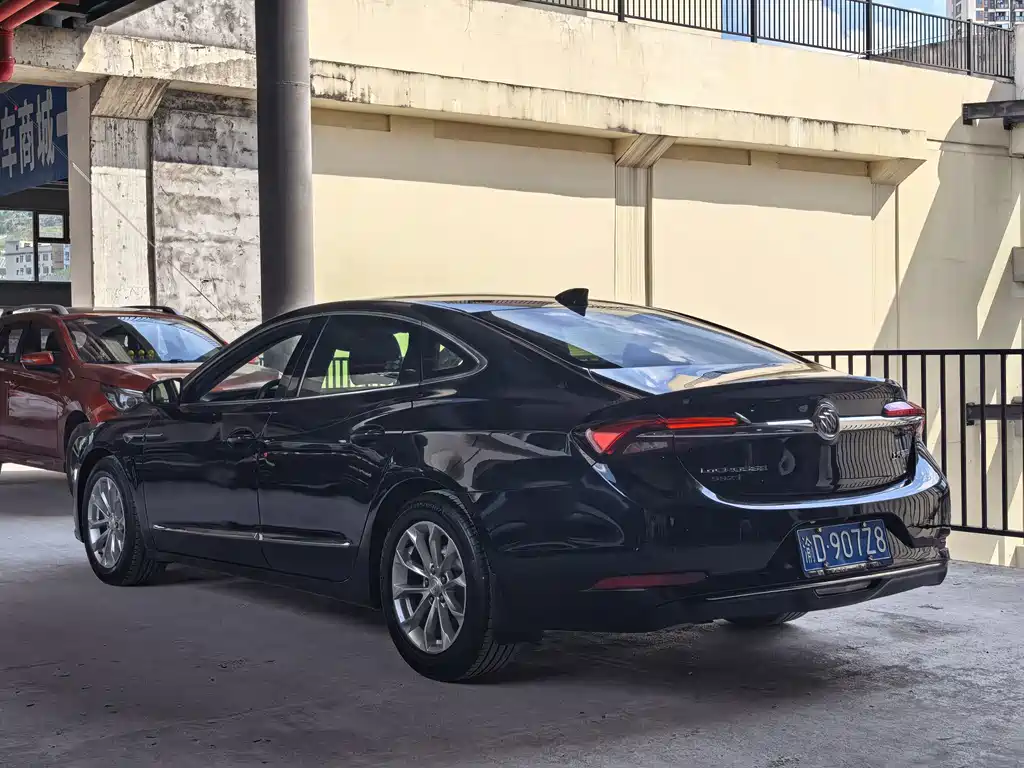 Buick LaCrosse — миниатюра 6