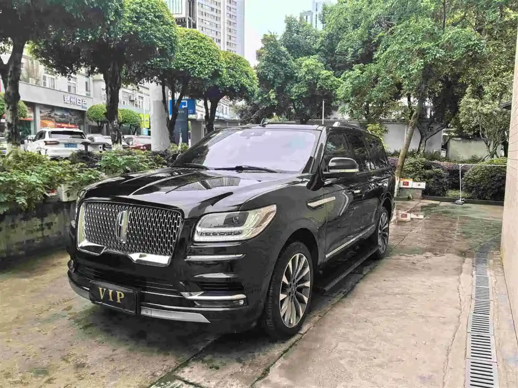 Lincoln Navigator 2018 3.5T V