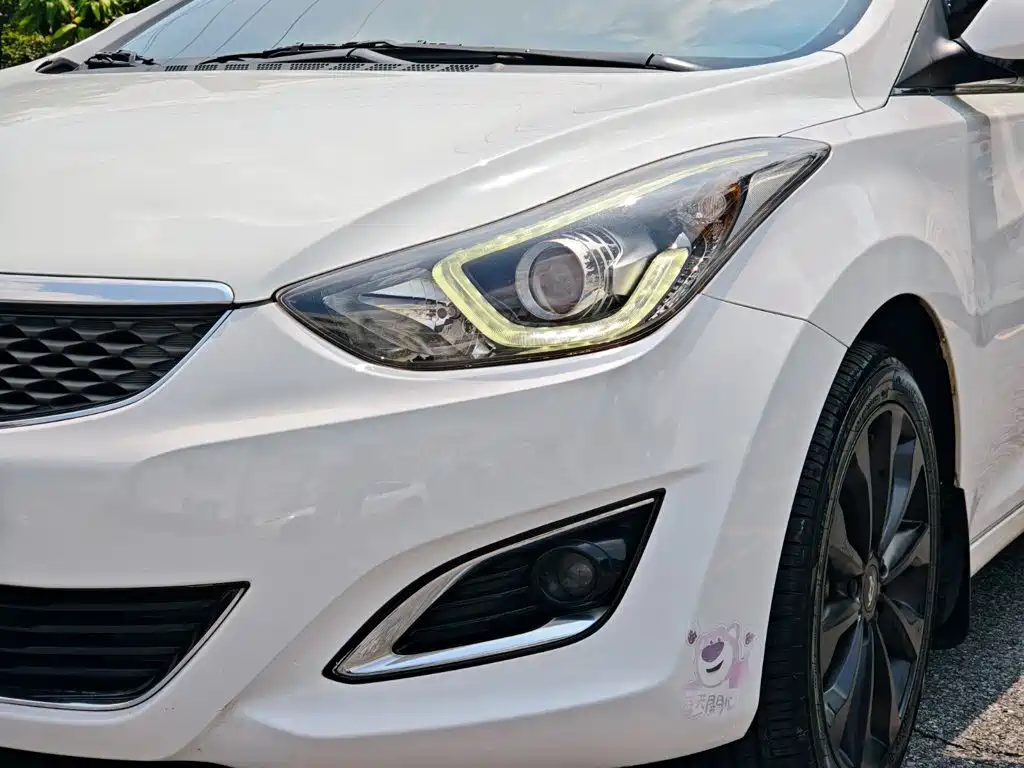 Hyundai Elantra Langdong — миниатюра 9