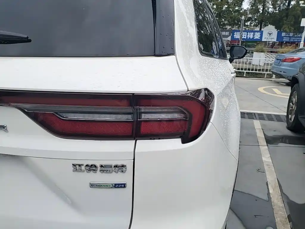Ford Equator — миниатюра 8