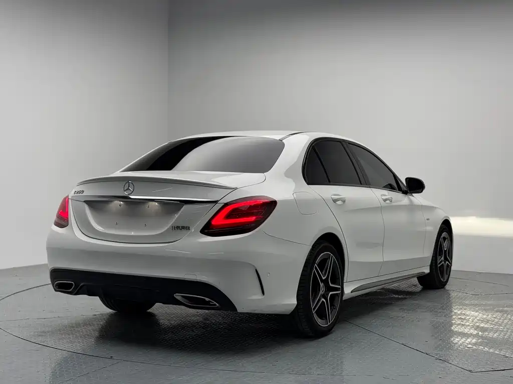 Mercedes-Benz C-Class — миниатюра 10