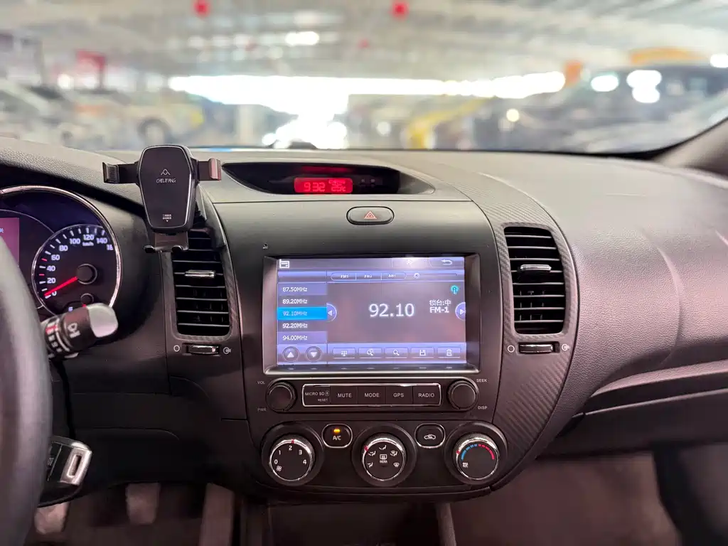 Kia K3 — миниатюра 5