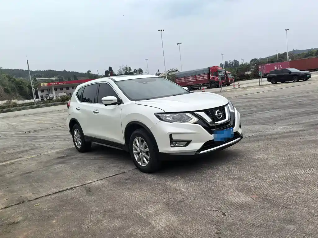 NISSAN QIJUN