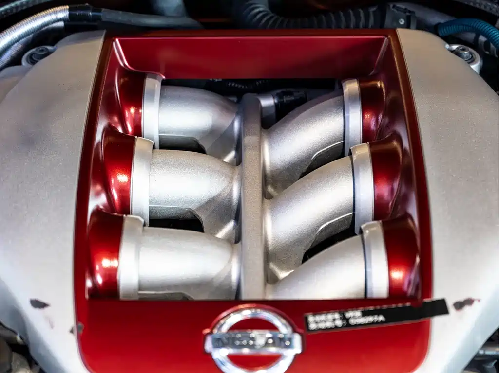 Nissan GT-R — миниатюра 10