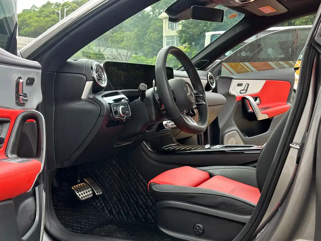 Mercedes-Benz CLA AMG — миниатюра 5