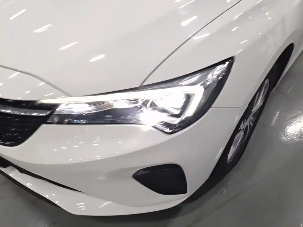 Buick Verano — миниатюра 24