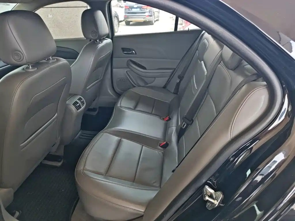 Chevrolet Malibu — миниатюра 17