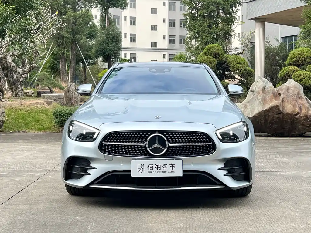 Mercedes-Benz E-Class — миниатюра 2