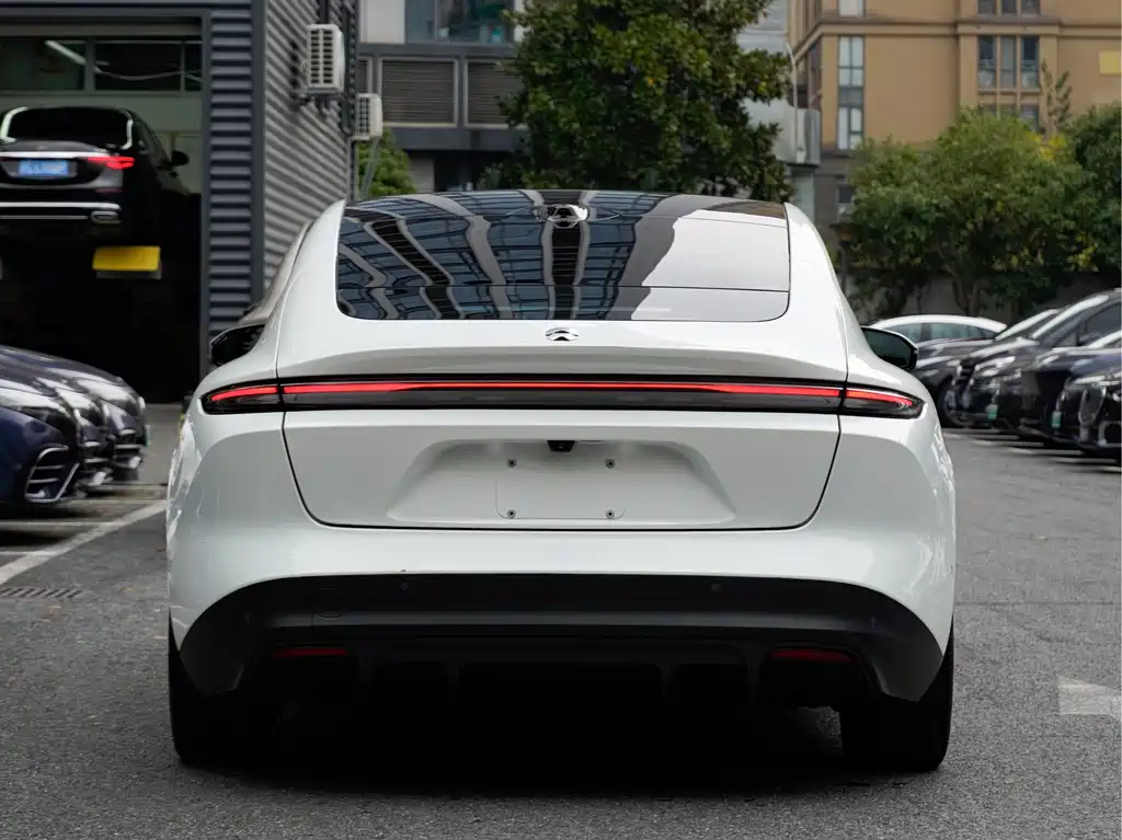 NIO ET5 — миниатюра 5
