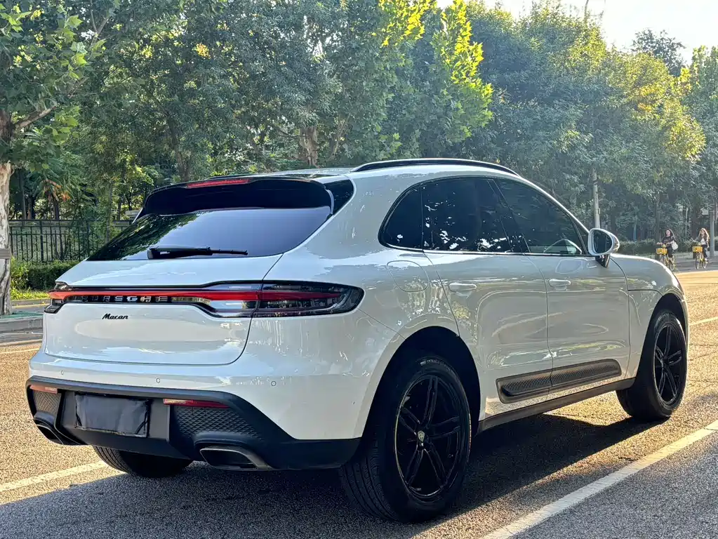 Porsche Macan — миниатюра 4