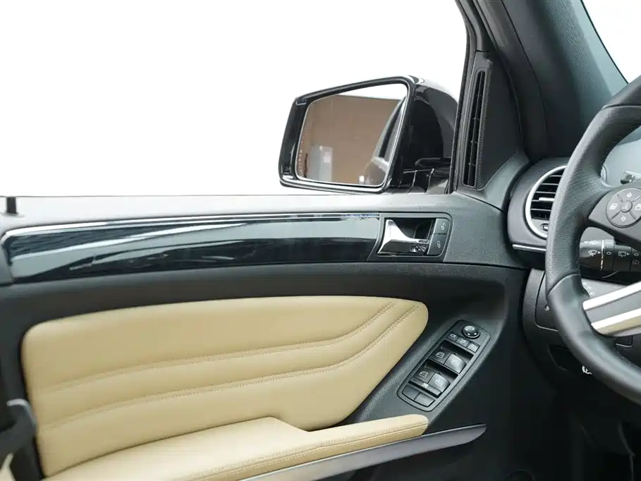 Mercedes-Benz M-Class ML 500 4MATIC Special Edition, фото 16