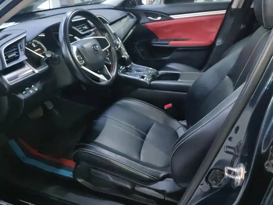 Honda Civic — миниатюра 9