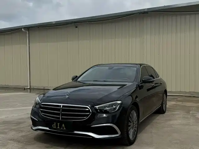 MERCEDES BENZ E CLASS