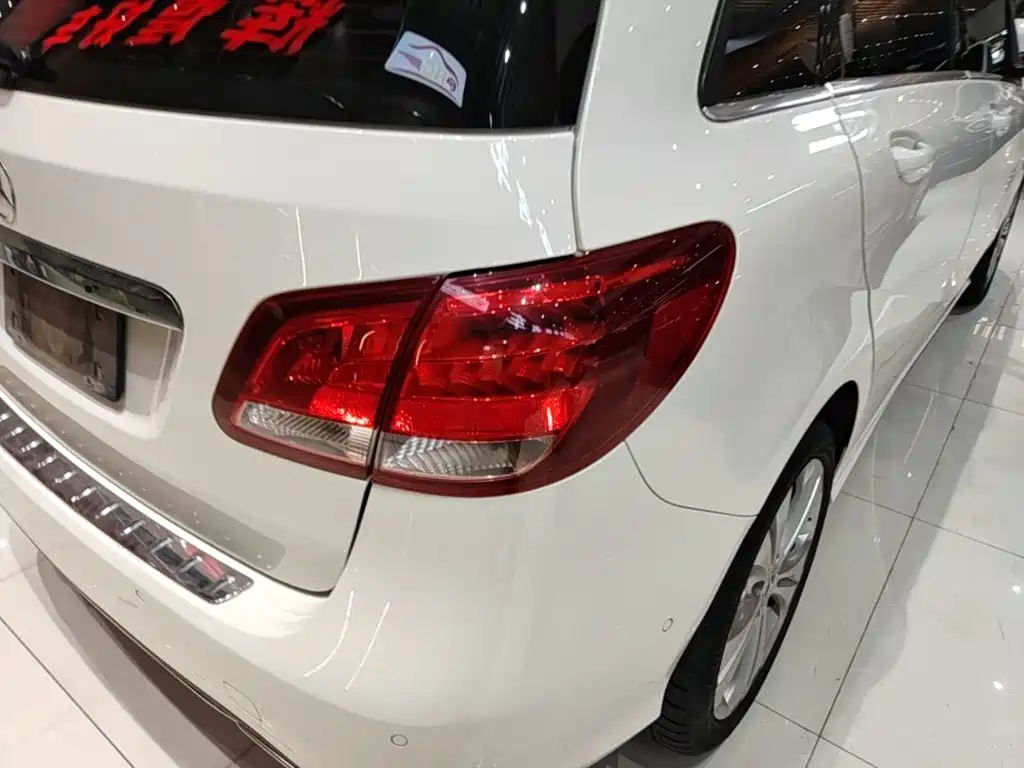 Mercedes-Benz B-Class — миниатюра 8