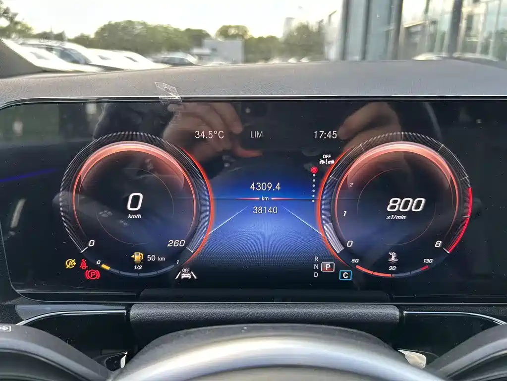 Mercedes-Benz GLA — миниатюра 17