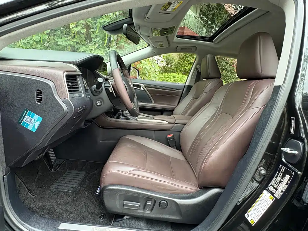 Lexus RX — миниатюра 8