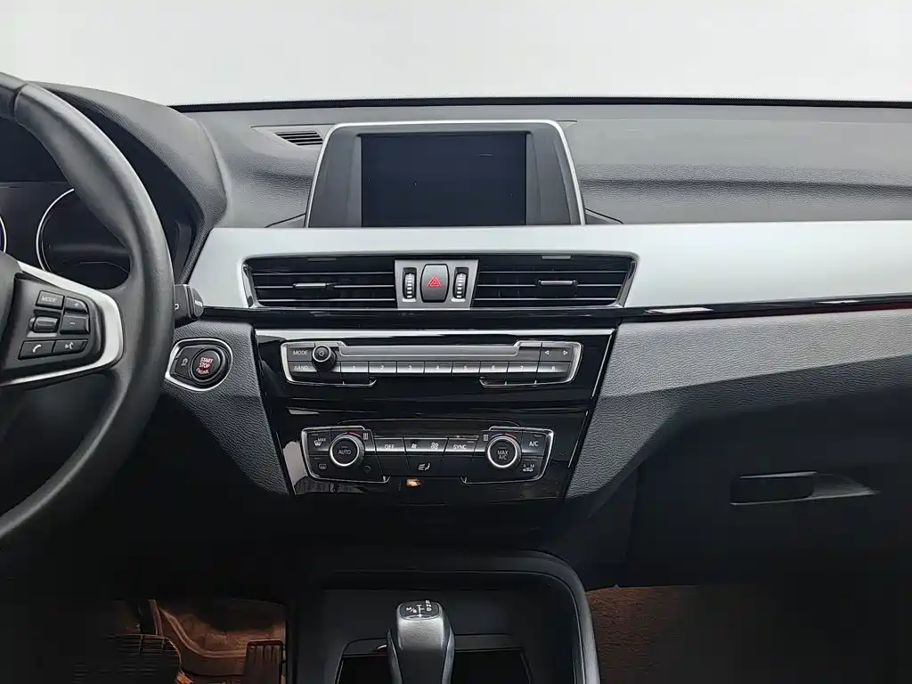 BMW X1 — миниатюра 12