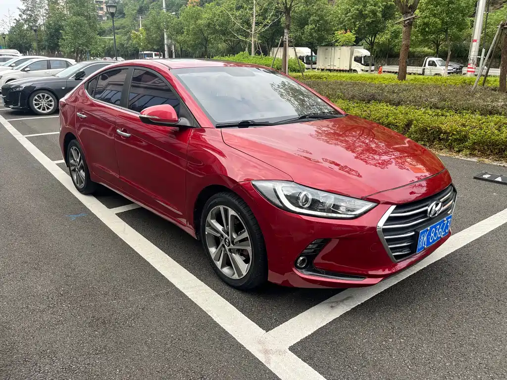 Hyundai Elantra — миниатюра 2