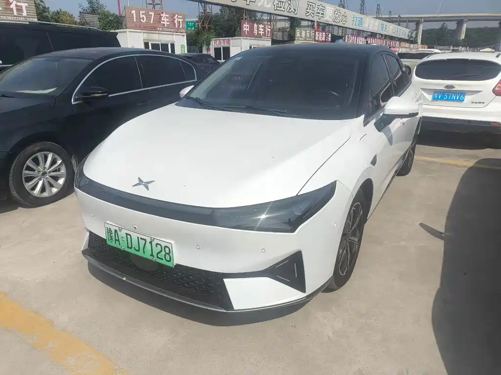 XPeng P5