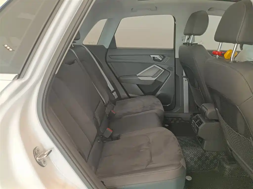 Audi Q3 — миниатюра 9