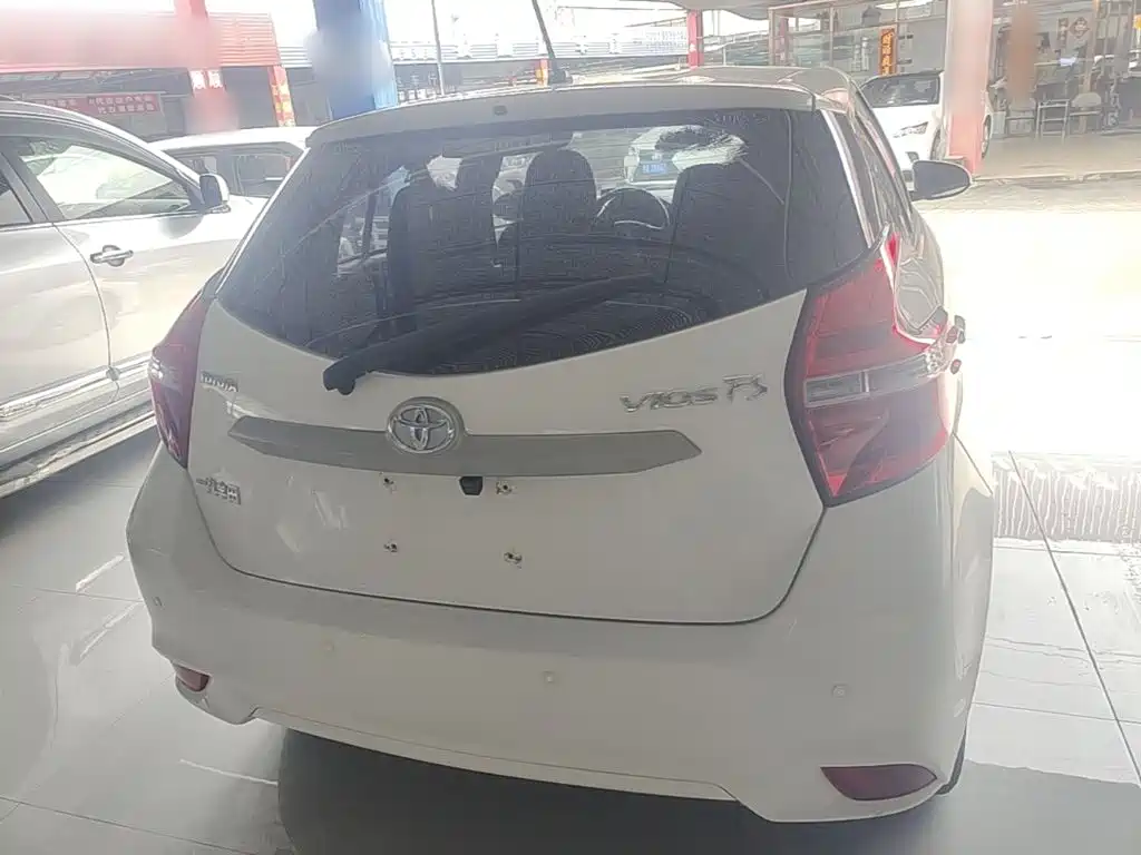 Toyota Vios FS — миниатюра 6