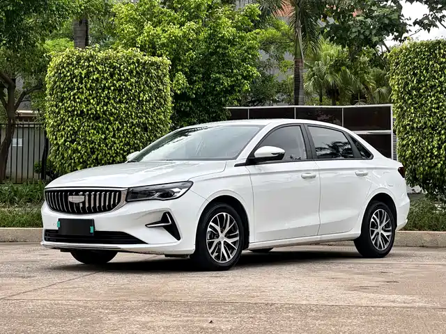 2025 Geely Emgrand GT